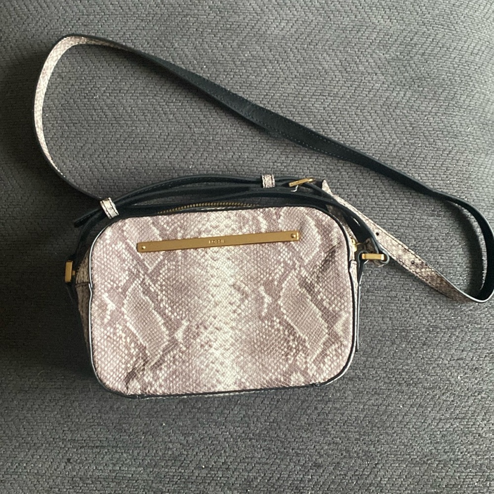 Fossil handbag